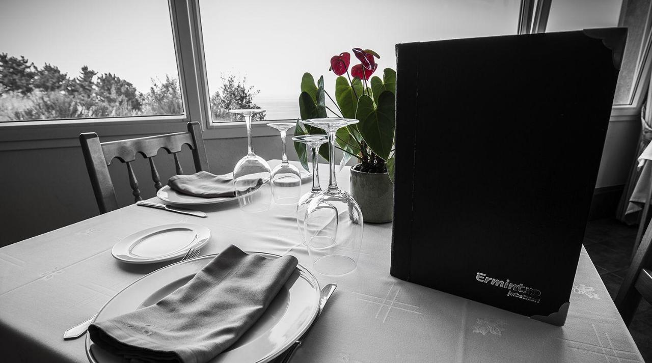 Hotel Ermintxo Ea Eksteriør billede